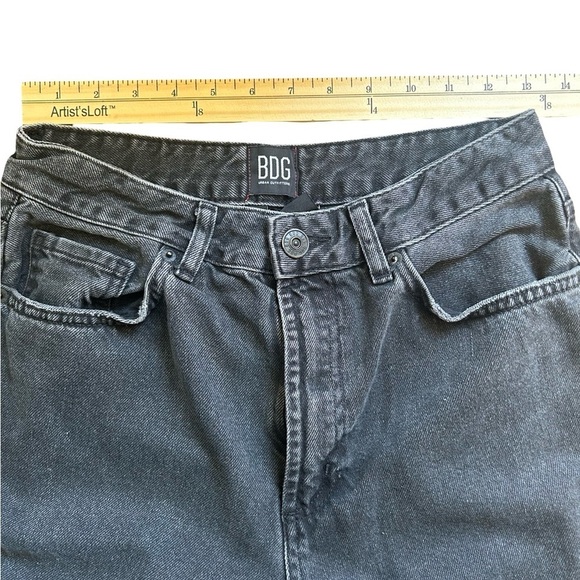 Women’s Black BDG Mom Jeans W27 - Picture 3 of 6